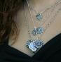 necklaceson